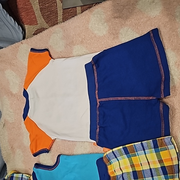 F Mickey Mouse Set of 2 bundled shorts and shirts 3 to 6 mos N W/o tags Disney - Picture 11 of 12